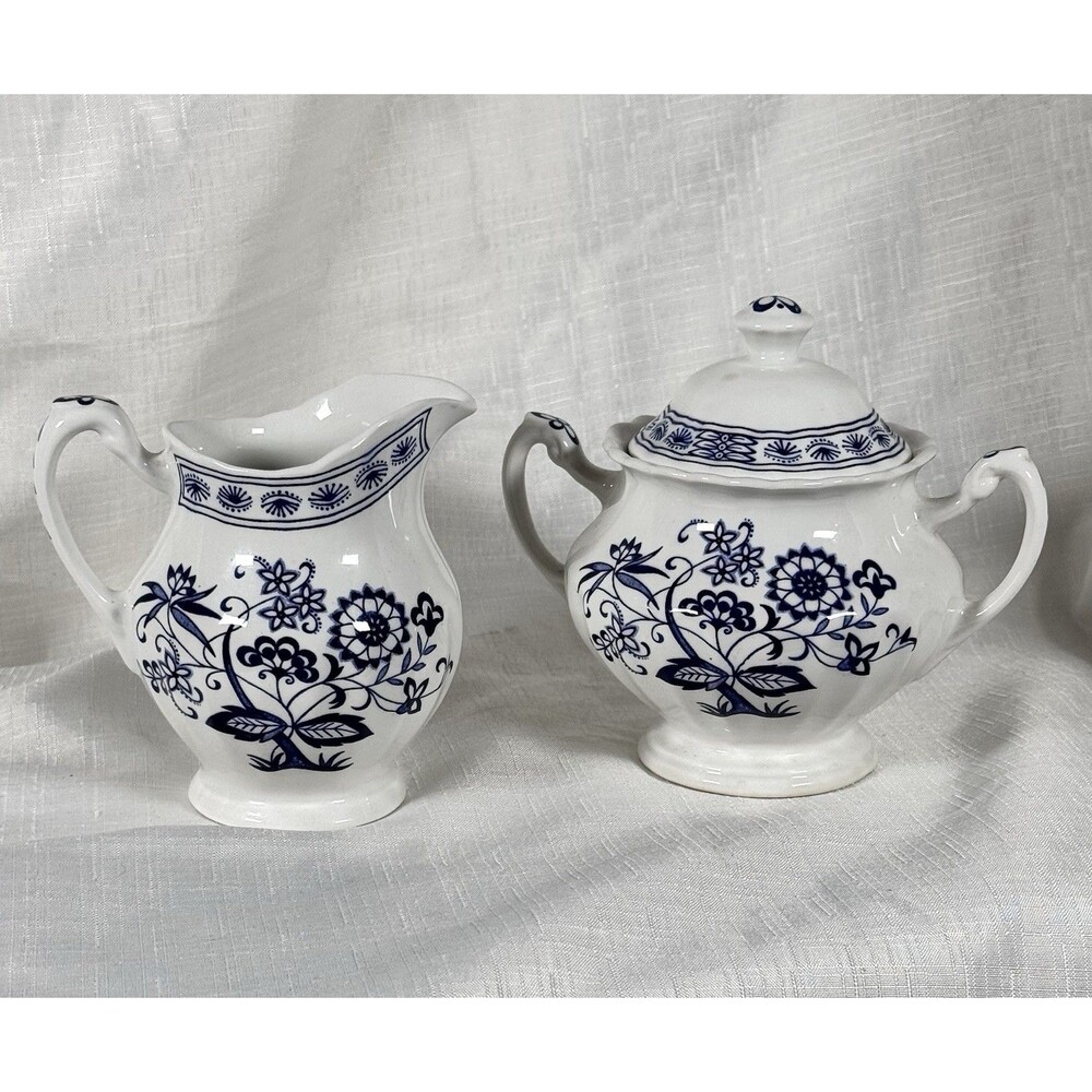Vintage Porcelain Creamer & Sugar Bowl Set J &G Meakin Blue Onion England EUC